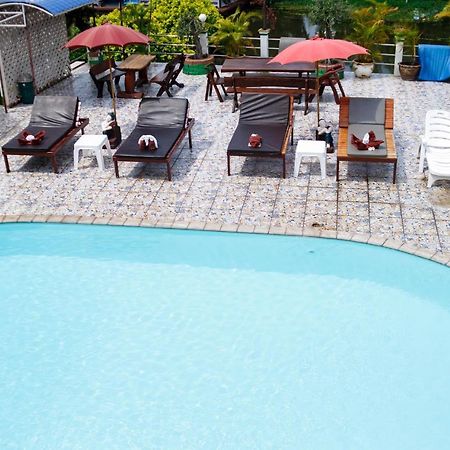 Noble Night Guesthouse Kanchanaburi Buitenkant foto